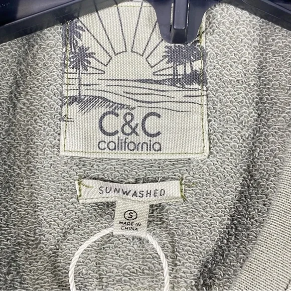 C&C California Sunwashed Beach Terry Sweater Women's S Green Crop Oversized NWT - Picture 4 of 9